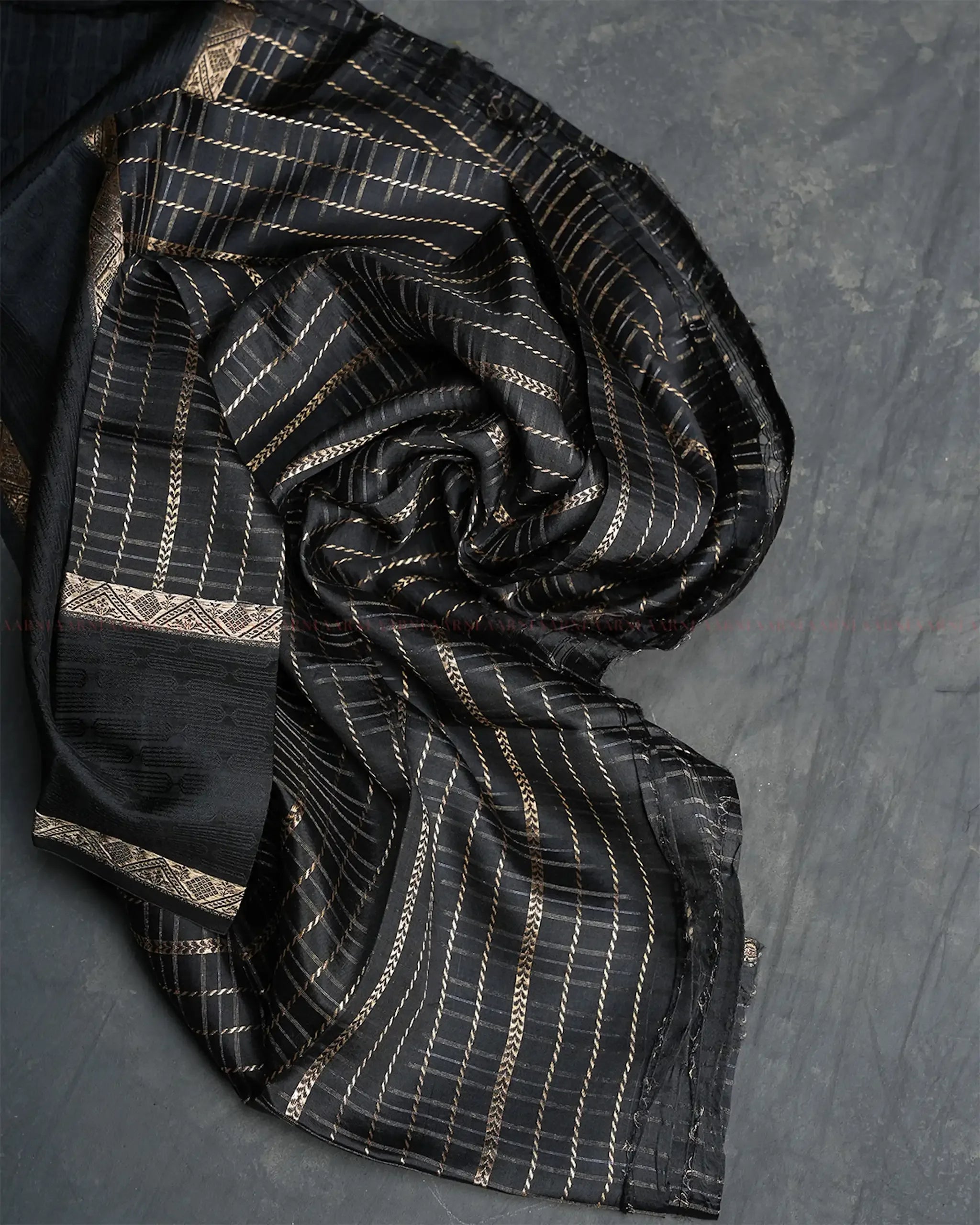 Black Banarasi Silk Saree with Red Meenakari Motifs - Aarni Clothing - A Destination for Handpicked Ethnic Wear