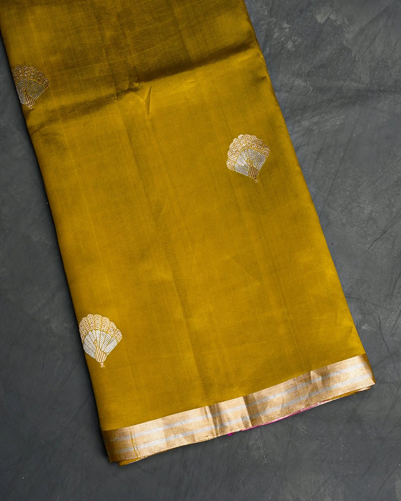 Green Banarasi Silk Saree with Gold Pallu and Purple Border